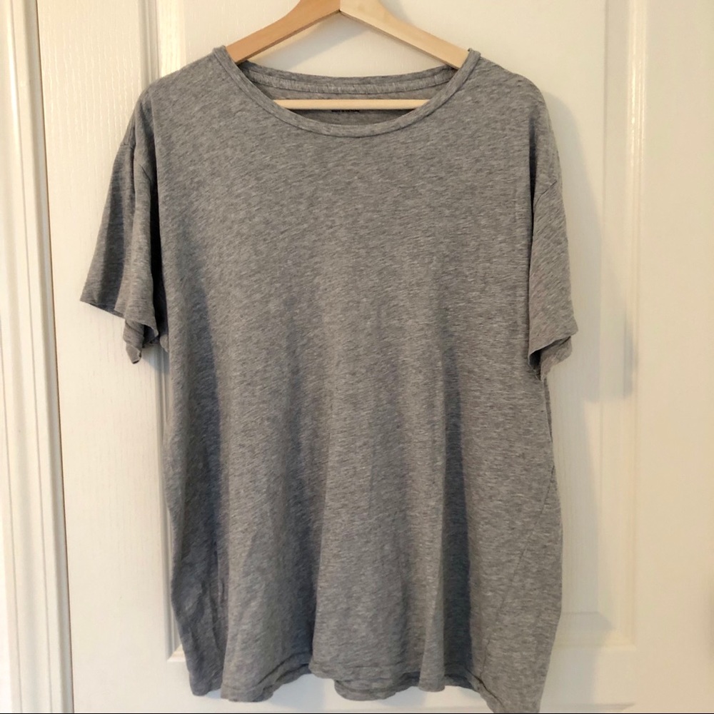 Gap Men’s Gray Tee Shirt